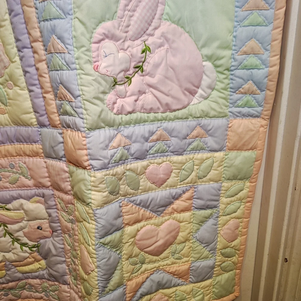 House Of Hatten Pastel Patchwork Animal Theme Baby Crib Quilt Vintage 80's/90's
